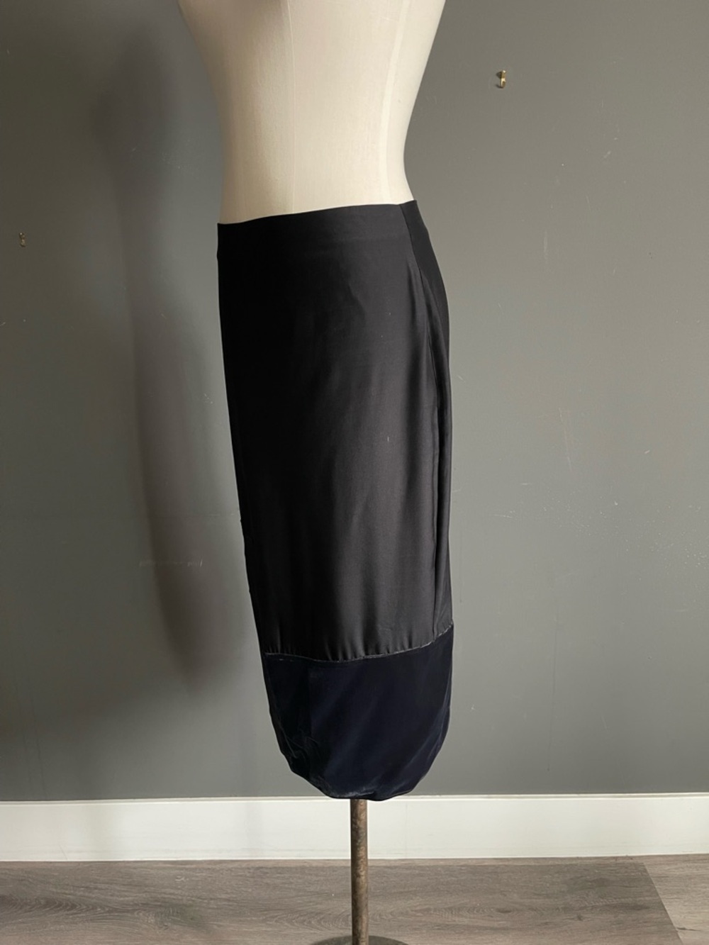 STAUD Black Midi Skirt Silk Wool Art to Wear Minimalist Pencil Skirt Avant Garde - Picture 4 of 8